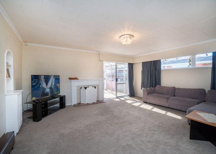  at 4 Wikiriwhi Crescent, West End, Palmerston North, Manawatu / Whanganui