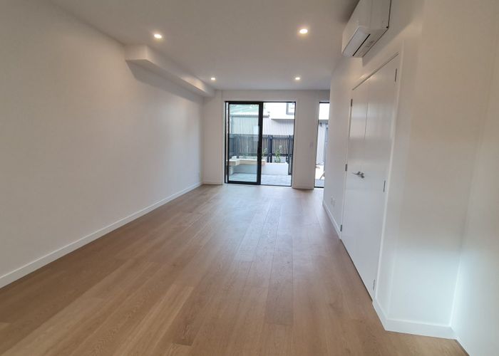  at 12/323 Riverside Drive, Waterloo, Lower Hutt, Wellington