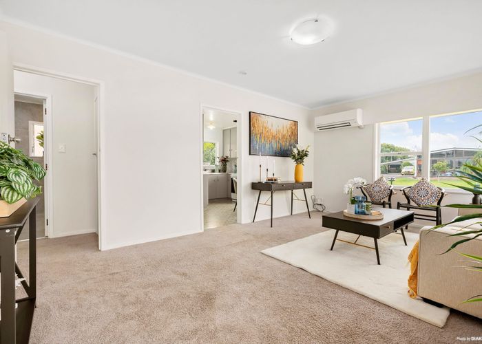  at 2/2 Dowling Place, Pakuranga, Auckland