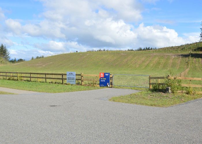  at 10 Truebridge Drive, Waitarere, Levin