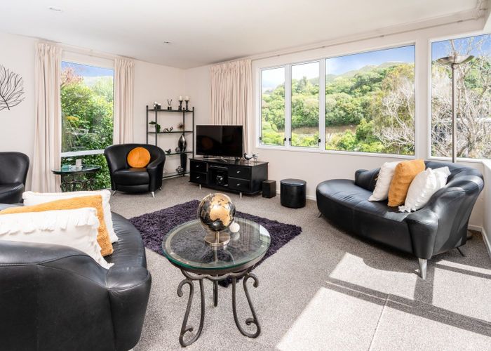  at 4 Jacobsen Lane, Ngaio, Wellington