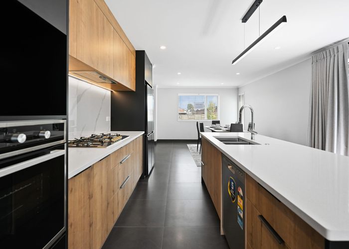  at 4 Gaylard Avenue, Chartwell, Hamilton