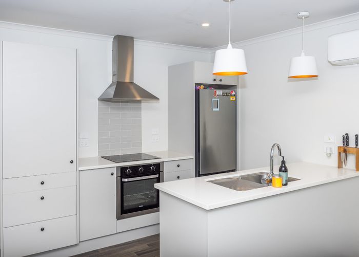  at 2/16 Rothwell Street, Dinsdale, Hamilton