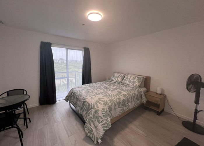  at 2D/17 Crown Lynn Place, New Lynn, Waitakere City, Auckland