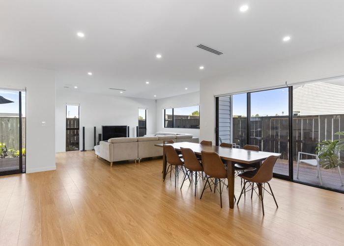  at 25 La Bella Road, Hobsonville, Waitakere City, Auckland