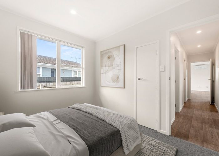  at 16 Rewarewa Road, Te Atatu Peninsula, Waitakere City, Auckland