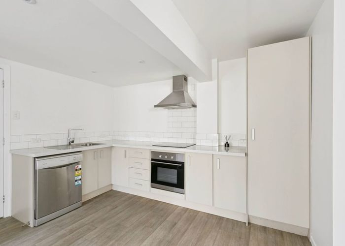  at 32 Lynda Ave, Paparangi, Wellington, Wellington