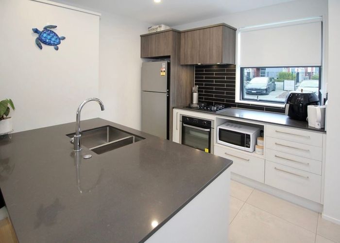  at 10 Paterae Lane, Flat Bush, Auckland