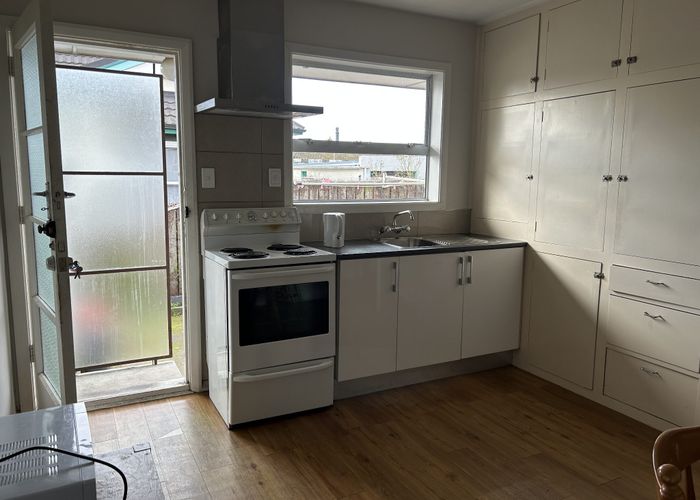  at 33 Wharenui Road, Upper Riccarton, Christchurch City, Canterbury