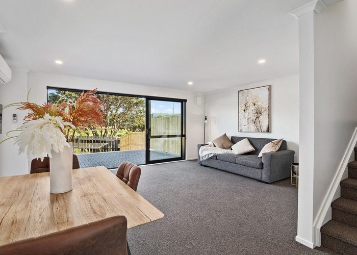  at 17/159 Unsworth Drive, Unsworth Heights, North Shore City, Auckland