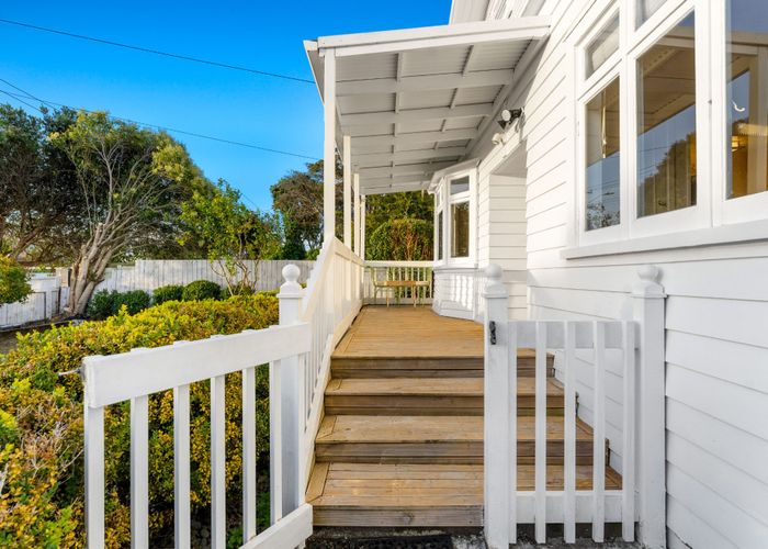 at 94 Blockhouse Bay Road, Avondale, Auckland