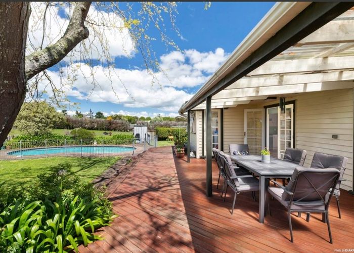  at 44 Park Lane, Runciman, Drury