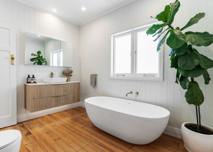  at 26 Richmond Avenue, Northcote Point, North Shore City, Auckland