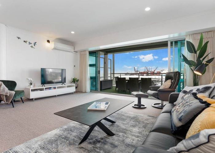  at 32/139 Quay Street, City Centre, Auckland City, Auckland
