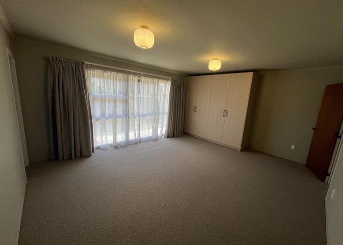  at 15 Sequoia Grove, Merrilands, New Plymouth, Taranaki