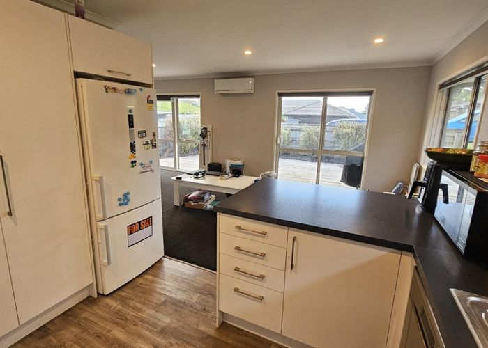  at 10 Garrett Drive, Whalers Gate, New Plymouth, Taranaki