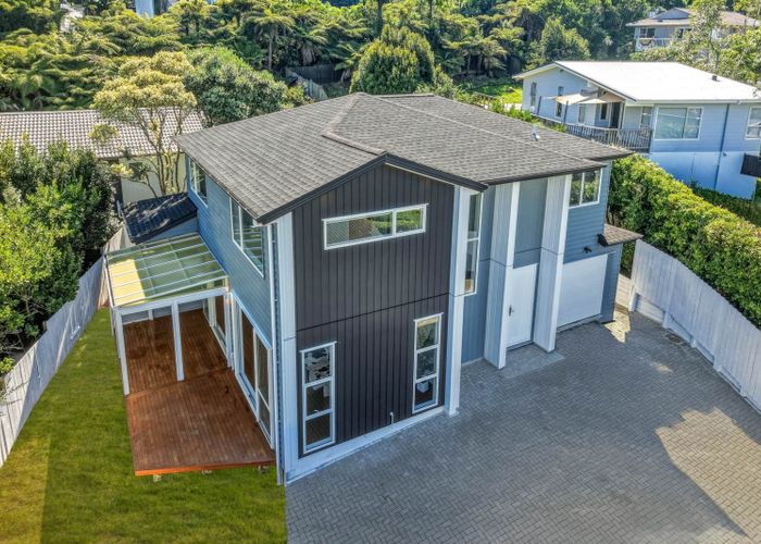  at 13a Cottam Grove, Northcross, North Shore City, Auckland