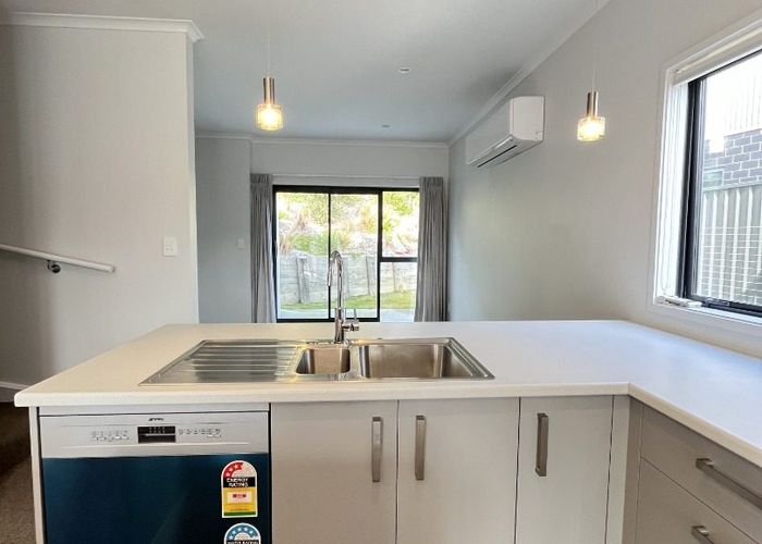  at 11 Koreke Close, Kenepuru, Porirua, Wellington