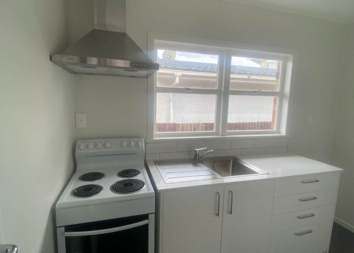  at 2/31 Portage Road, Papatoetoe, Manukau City, Auckland