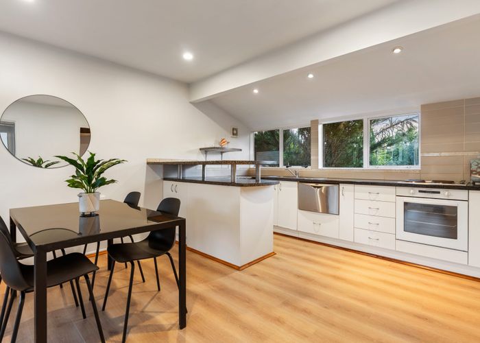  at 2/20 Northumberland Avenue, Belmont, North Shore City, Auckland