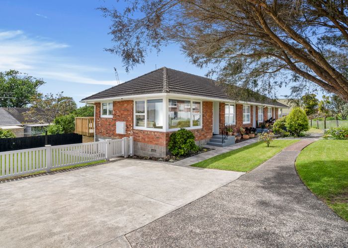  at 1/10 Liston Street, Northcote, Auckland