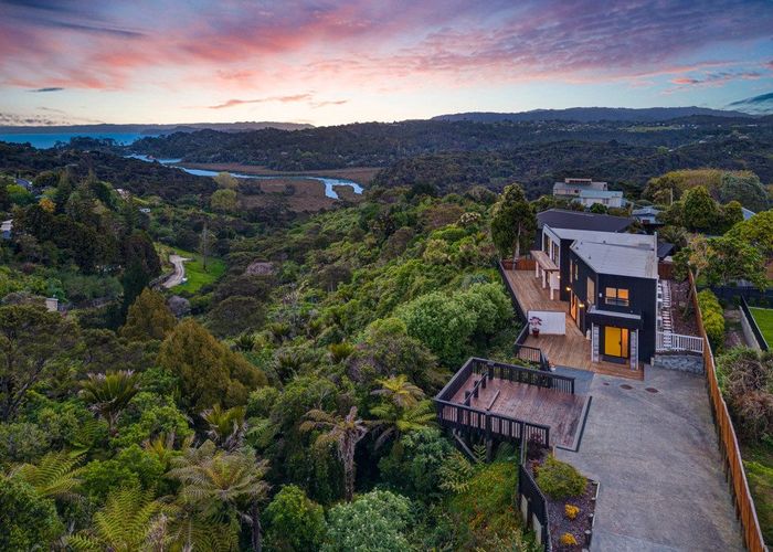  at 645 South Titirangi Road, Titirangi, Waitakere City, Auckland