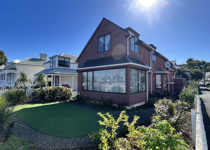  at 33 Queens Parade, Devonport, North Shore City, Auckland