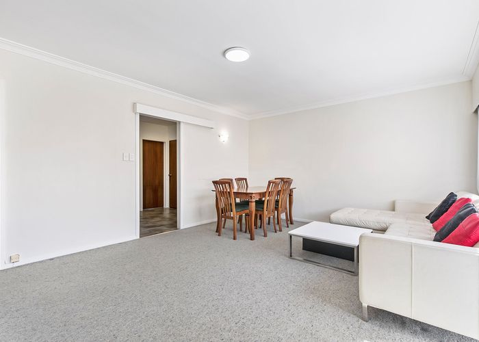  at 2/71 Coronation Road, Papatoetoe, Auckland