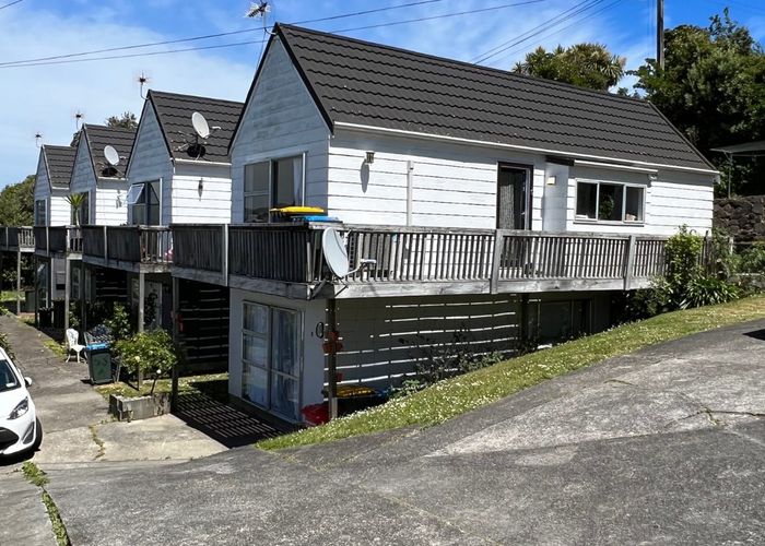  at 8/51 Dimock Street, Titahi Bay, Porirua