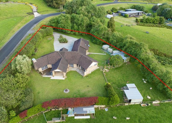  at 21 Old Barn Road, Papakura