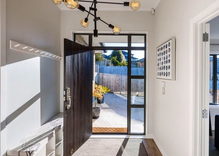  at 9 Denham Court, Flagstaff, Hamilton