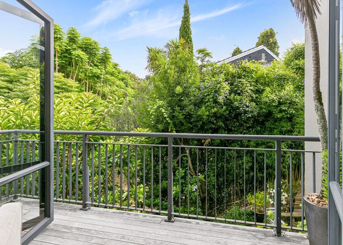  at 24 St Georges Bay Road, Parnell, Auckland