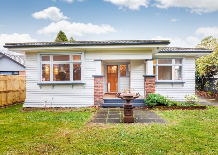  at 31 Manapouri Crescent, Hokowhitu, Palmerston North, Manawatu / Whanganui