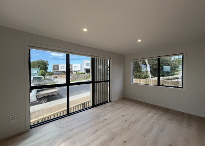  at 1/264 Rangatira Road, Beach Haven, North Shore City, Auckland