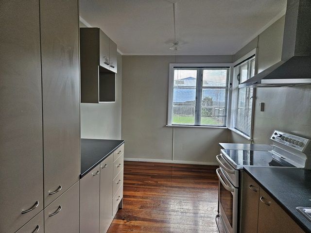  at 10 Tyne Street, Roslyn, Palmerston North, Manawatu / Whanganui
