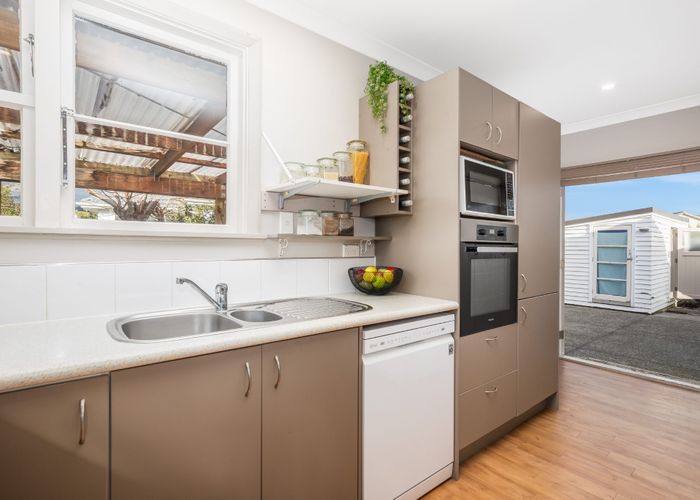  at 14 Thackeray Street, Trentham, Upper Hutt