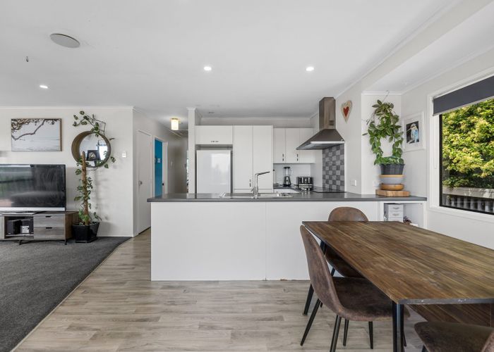  at 1141 Scenic Drive North, Swanson, Auckland