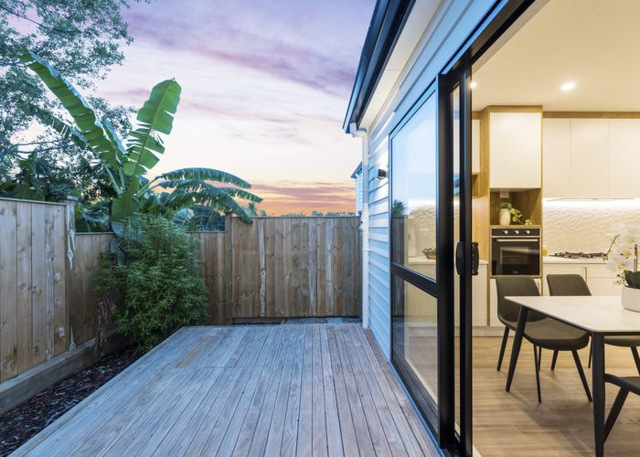  at 38b Caversham Drive, Torbay, North Shore City, Auckland