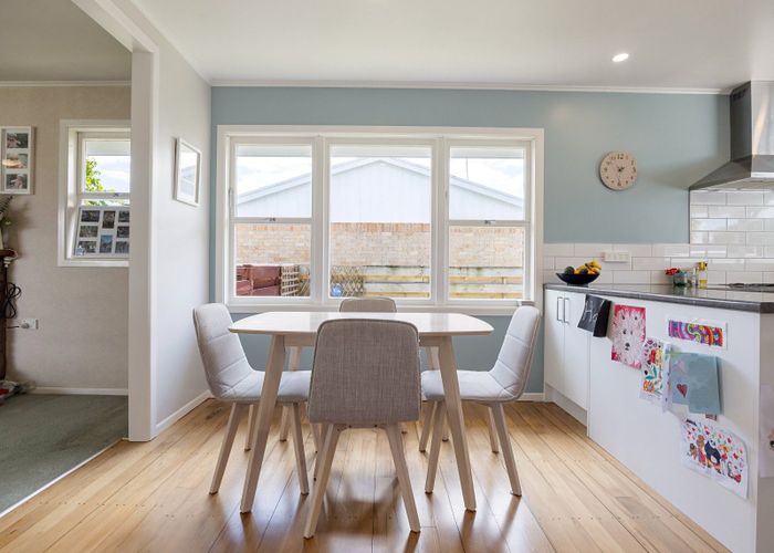  at 10 Paulette Place, Queenwood, Hamilton