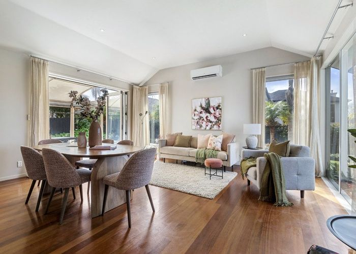  at 19 English Oak Drive, Schnapper Rock, North Shore City, Auckland