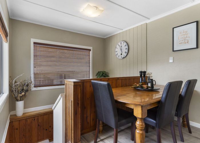  at 25 Hillview Avenue, New Windsor, Auckland