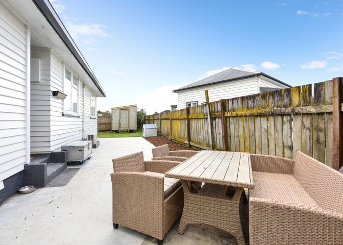  at 57 Marshall Street, Fairfield, Hamilton