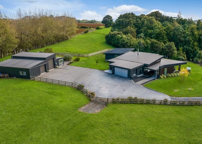 at 10 Meadowbrook Place, Buckland, Pukekohe