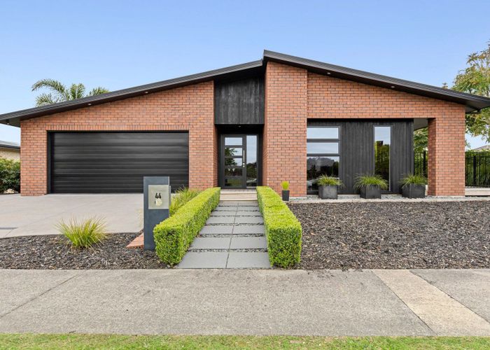  at 44 Pengover Avenue, Leamington, Cambridge