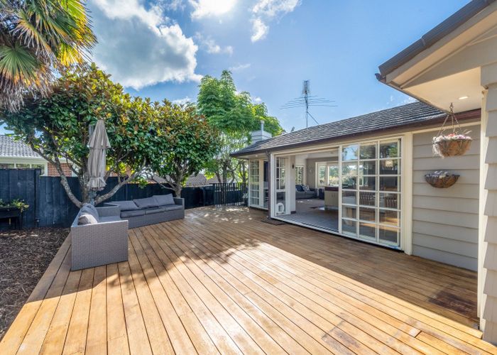  at 8 Kerry Dell, Cockle Bay, Manukau City, Auckland