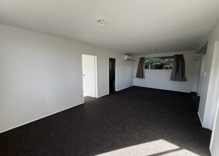  at 1/109 (Top) Dowse Drive, Maungaraki, Lower Hutt, Wellington