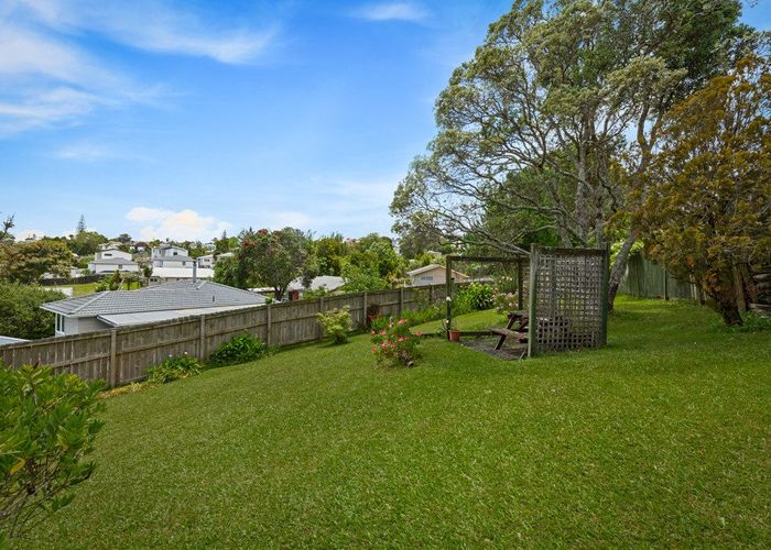  at 16 Terra Nova Street, Glen Eden, Auckland