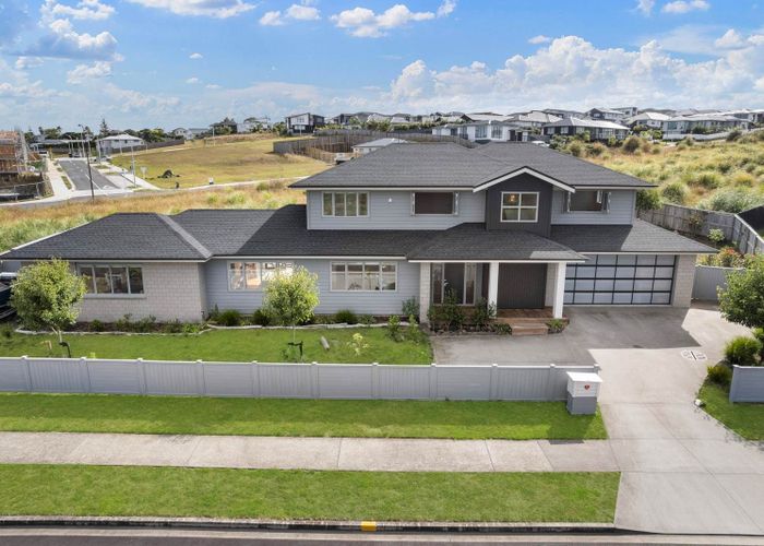  at 5 Angiangi Crescent, Beachlands, Manukau City, Auckland