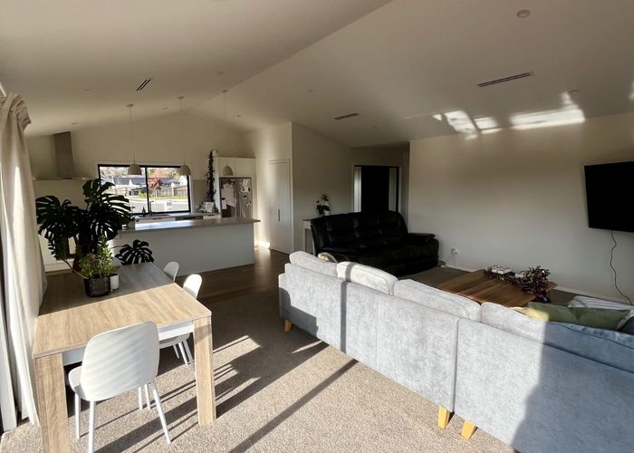  at 23 Louden Place, Wakefield, Wakefield