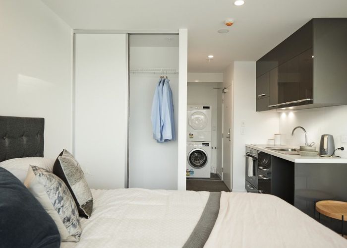  at 106B/8 Lakewood Court, Manukau, Manukau City, Auckland